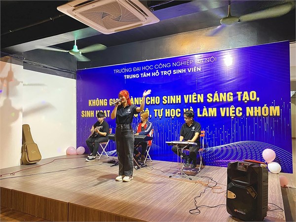 CHƯƠNG TRÌNH “MUSIC ON!” - TẦNG 9 KÝ TÚC XÁ CƠ SỞ 1